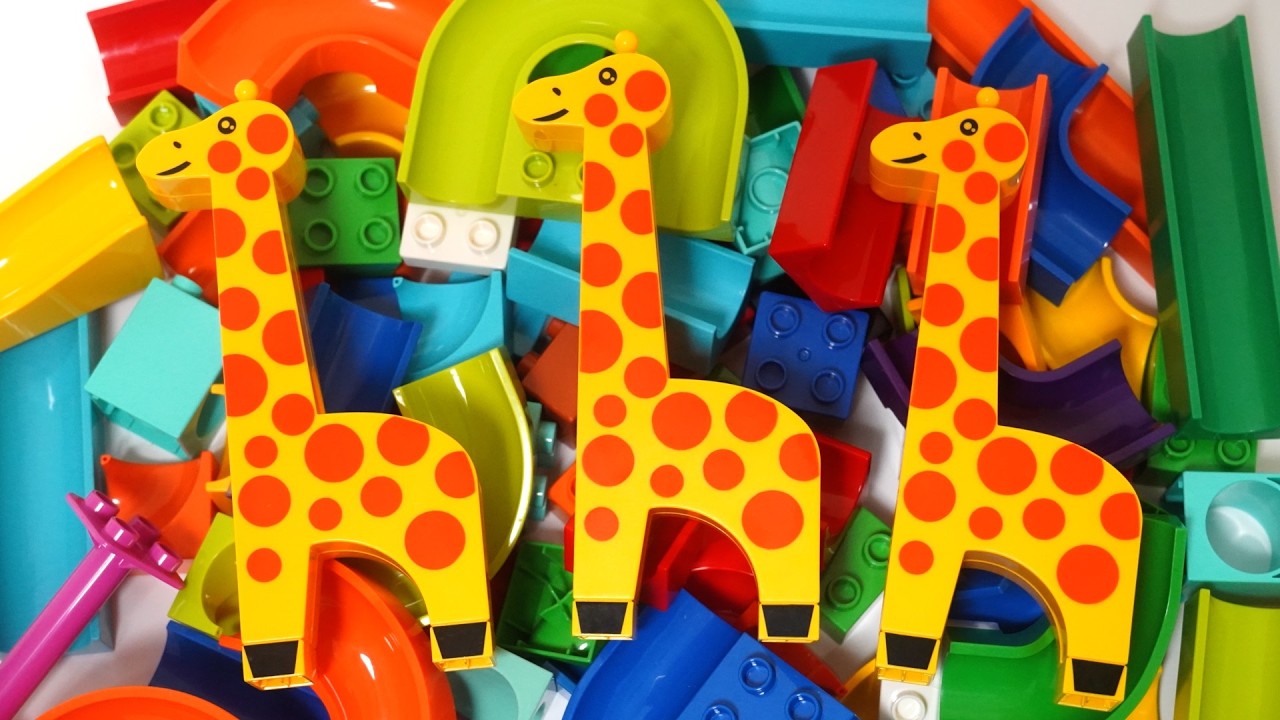 Satisfying Building Blocks Popular! Block coaster featuring three large giraffes!