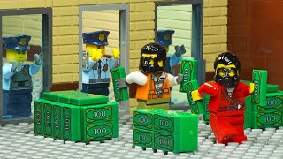 Lego City Bank Safe Robbery Secret Tunnel Escape