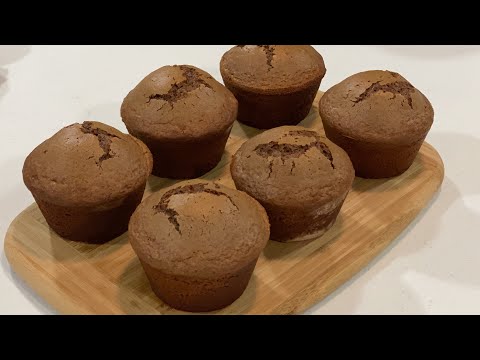Video: Cómo Hacer Cupcakes De Chocolate Con Leche Condensada Hervida
