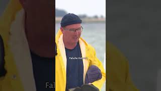 Thumbnail for Bitte merken: Im Norden sagt man "Moin" mit Hazel Brugger | Verstehen Sie Spaß?