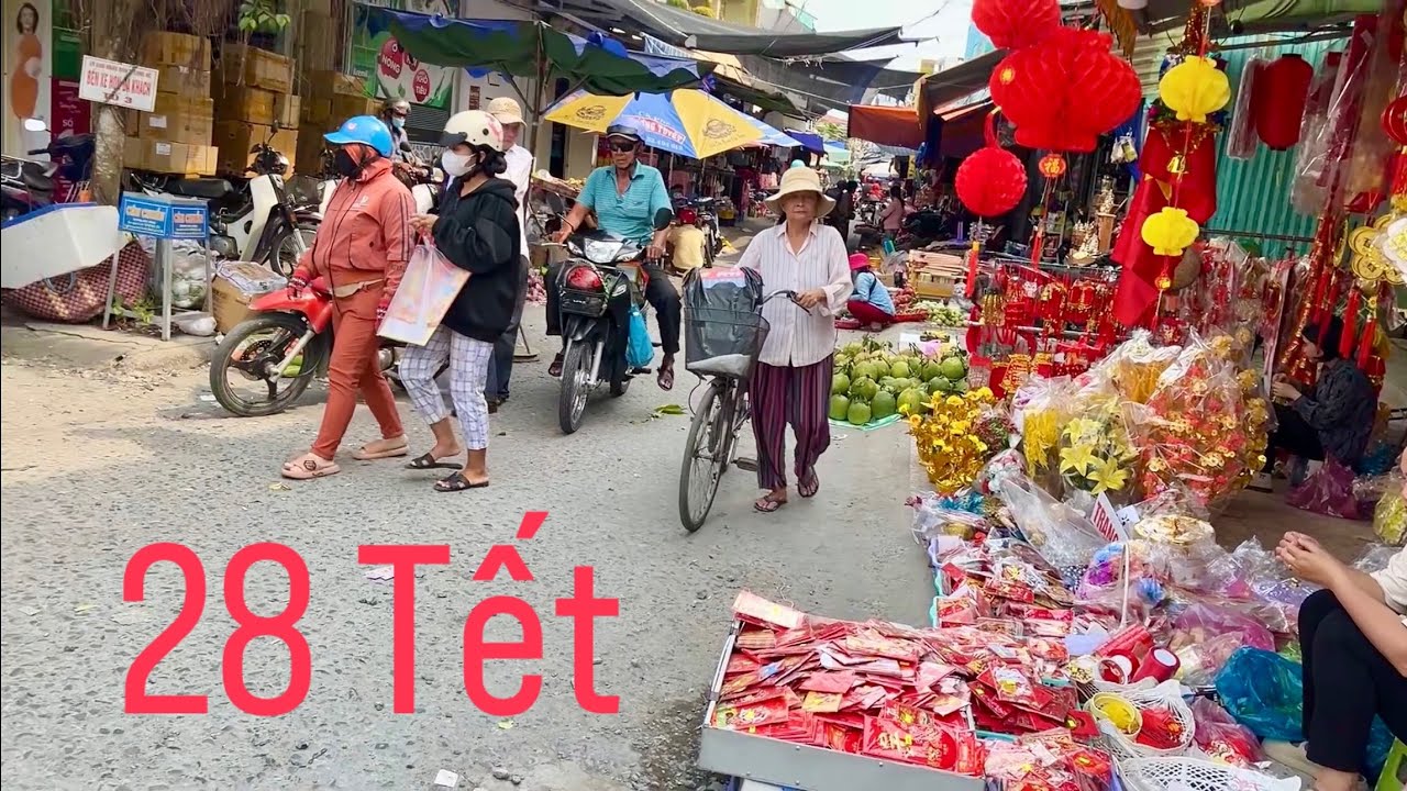 28 Tết 2025, Chợ Quê Ngày Tết | Vinh & Truyen