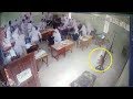 Sedang Belajar di Kelas, Tiba tiba Datang Makhluk Berbulu hingga Membuat Siswa Berhamburan