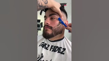 StyleCraft Saber Trimmer Beard Trim and Blurry Mid Fade by @KzFadez_