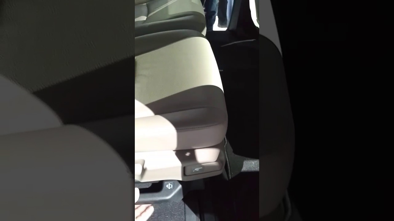 2018 Honda Odyssey Dual sliding seats - YouTube