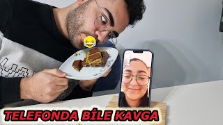 Telefonda Bi̇le Dubai̇ Çi̇kolatasi Kavgasi