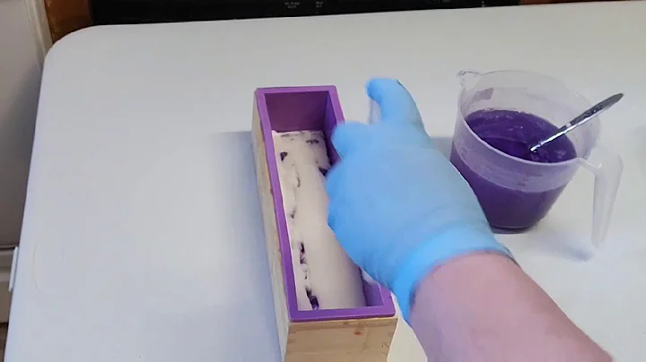 Melt & Pour Swirl Tutorial