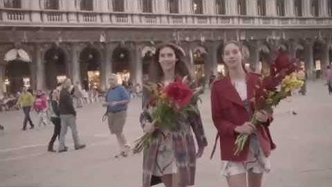 A Dinner Party in Venezia: Exuberant - Tina Leung, Viola & Vera Arrivabene | by yoox.com - YOOX.COM