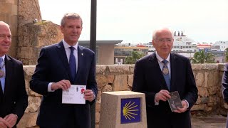 Alfonso Rueda inaugura un hito kilométrico del Camino de Santiago