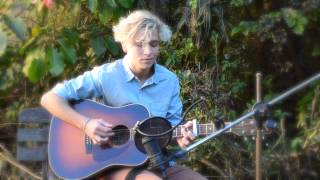 Video thumbnail of "If You Could Read My Mind Love - Gordon Lightfoot cover by 16yr Straalen"