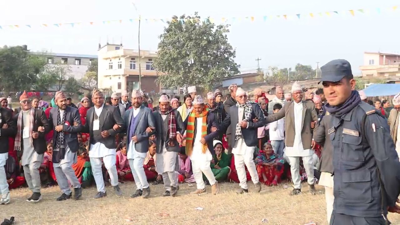 सुदूरपश्चिमलोक  साँस्कृतिक समाजमा सत्यराज धामी र बिपना सिंहबिचको डेउडा