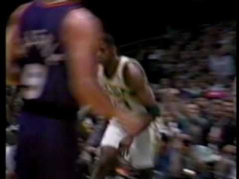 Charles Barkley and Shawn Kemp in Classic Battle