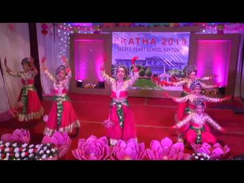 Sacred Heart School kayyunni Ekatha2018 Lotus Dance
