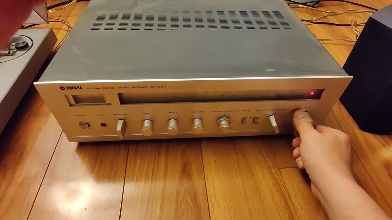 Yamaha CR220 test: FM and phono stage