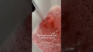 Stocking stuffer idea! Christmas bath bombs🎁🎄 #bathbomb #stockingstuffers #stockings #giftideas