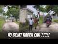 Sidak penyebab jalan rusak ini membuat cak armuji dan warga geram