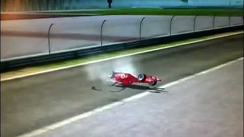 F1 Challenge 99-02 funny crash