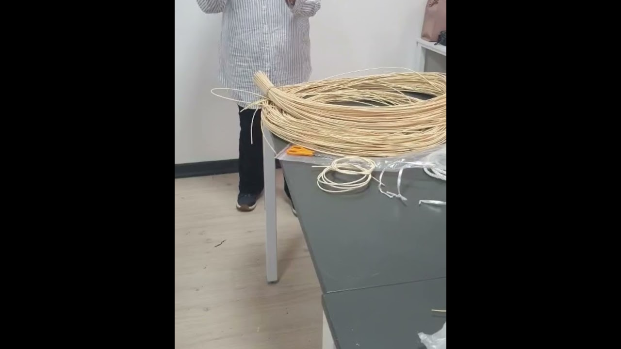 Bambu Rattan korları örmeye nasıl hazırlanıyor
