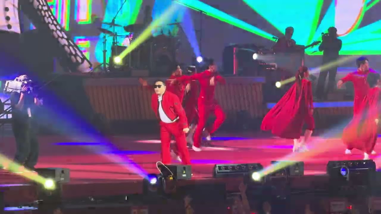 [4K 60P 직캠] 231222 싸이 (PSY) ‘GENTLEMAN’ @싸이 올나잇스탠드 2023 흰눈싸이로 by 더블 스타