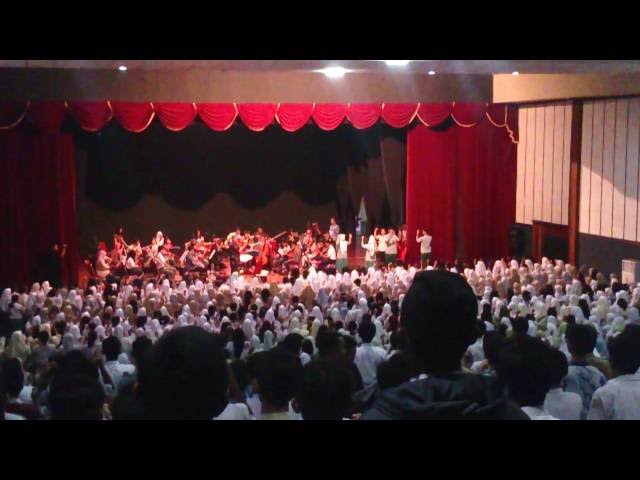 berkibarlah benderaku orkestra class=