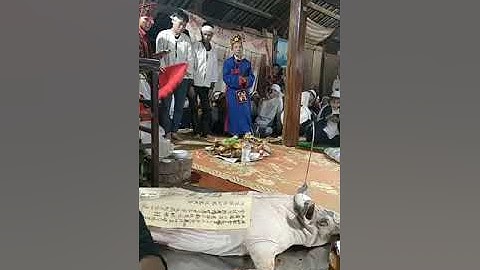 Phong Tục (Lạy Sleng) trong đám ma của người nùng.