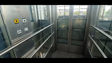 An hydraulic Mitsubishi lift @ Helmond Brandevoort trainstation (Lift to platform 1) Netherlands