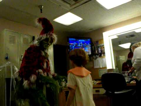 Pantages Theater's Grinch and Cindy Lou Who Rehearsing for KTLA Morning News