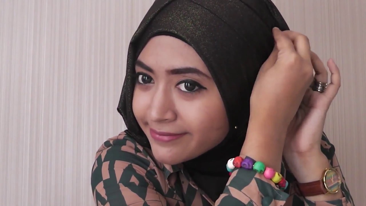 0857 Cara Hijab Segi Empat Simple Dan Modis YouTube