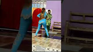 Afreen khan the Princess new mujra dance... #shorts #youtubeshorts (2)