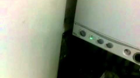 Main Combi 24 HE  flame failure & burner on lights flashing slow