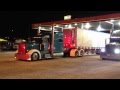 Máfia da Insônia iluminando a noite - Peterbilt no estilo