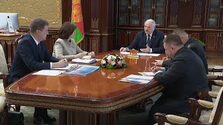 Лукашенко: Не может в центре Минска на главном проспекте за забором стоять непонятно что!