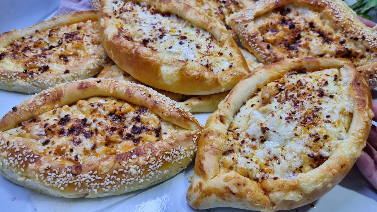 Ide për Iftarin e juaj - të e shijshme e të lehta Pide me fileta pule me të knaq 🥰