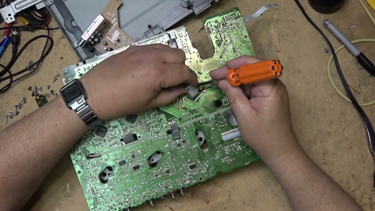 Toshiba D-VR7 VCR DVD Recorder Tape Mechanism Jammed - YouTube