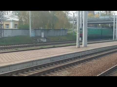 Грузовой поезд. (Зерновоз)
