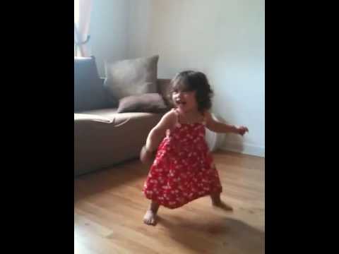 Baby girl dancing waka waka