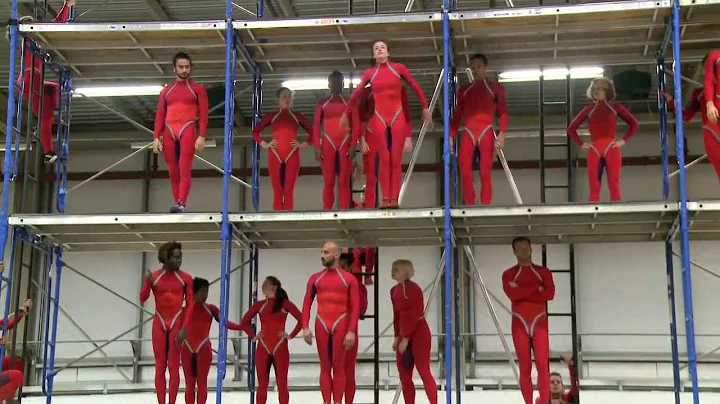 Daredevil dancers: Streb Extreme Action bungee jum...