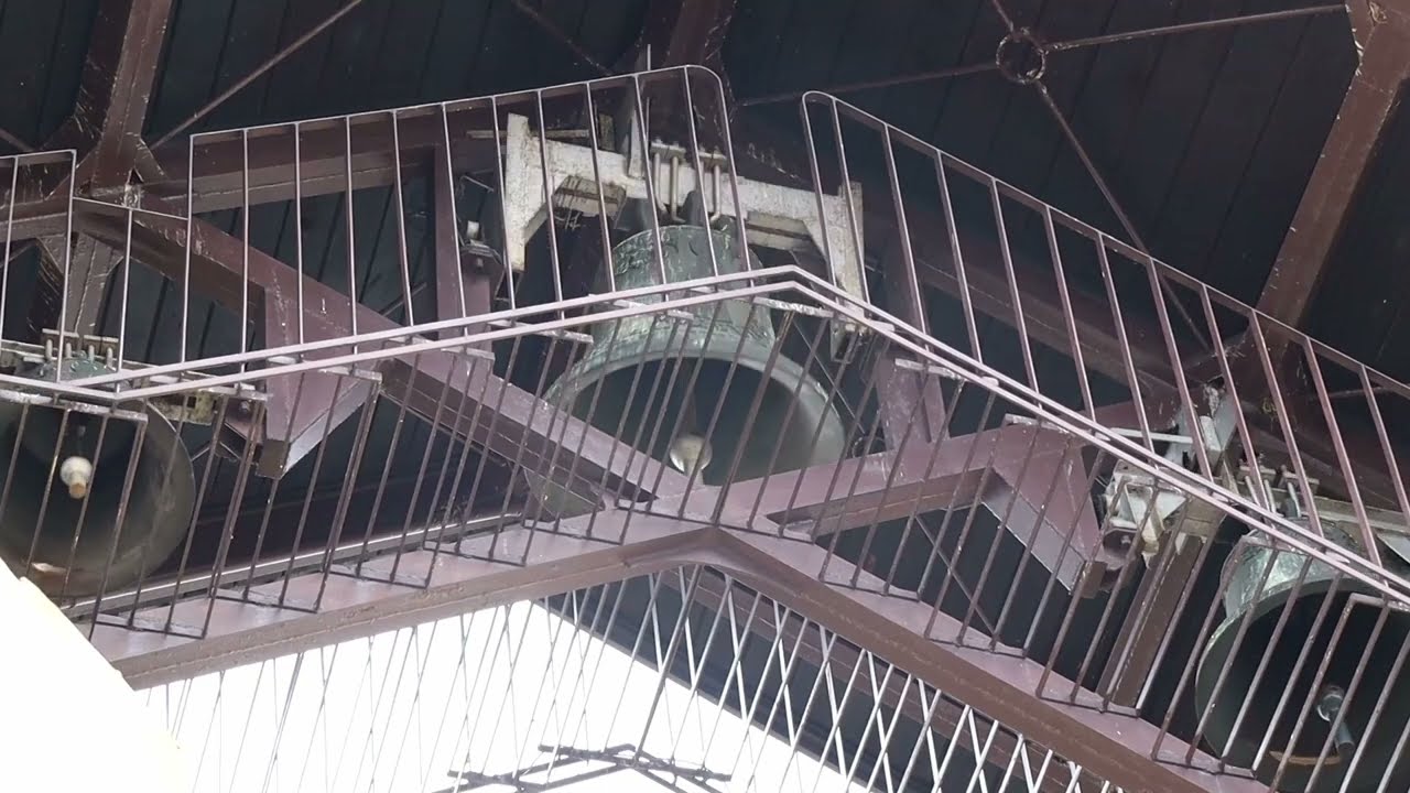 Opole (Chmielowice) - Dzwony kościoła pw. św. Anny Samotrzeciej