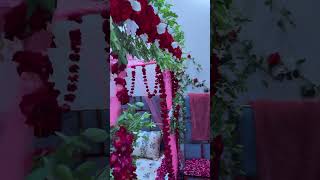 Bride welcome idea | Fresh red rose couple room decoration