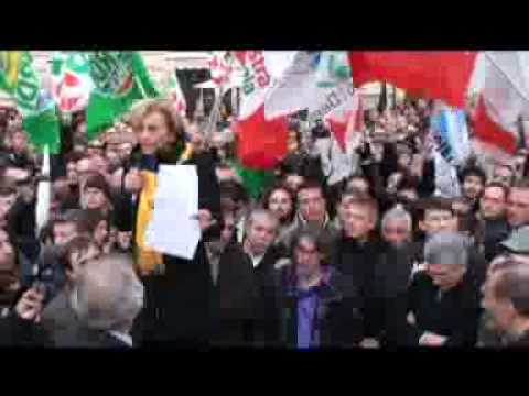 2010 03 06 Comizio di Emma Bonino, Roma Piazza del Pantheon /3