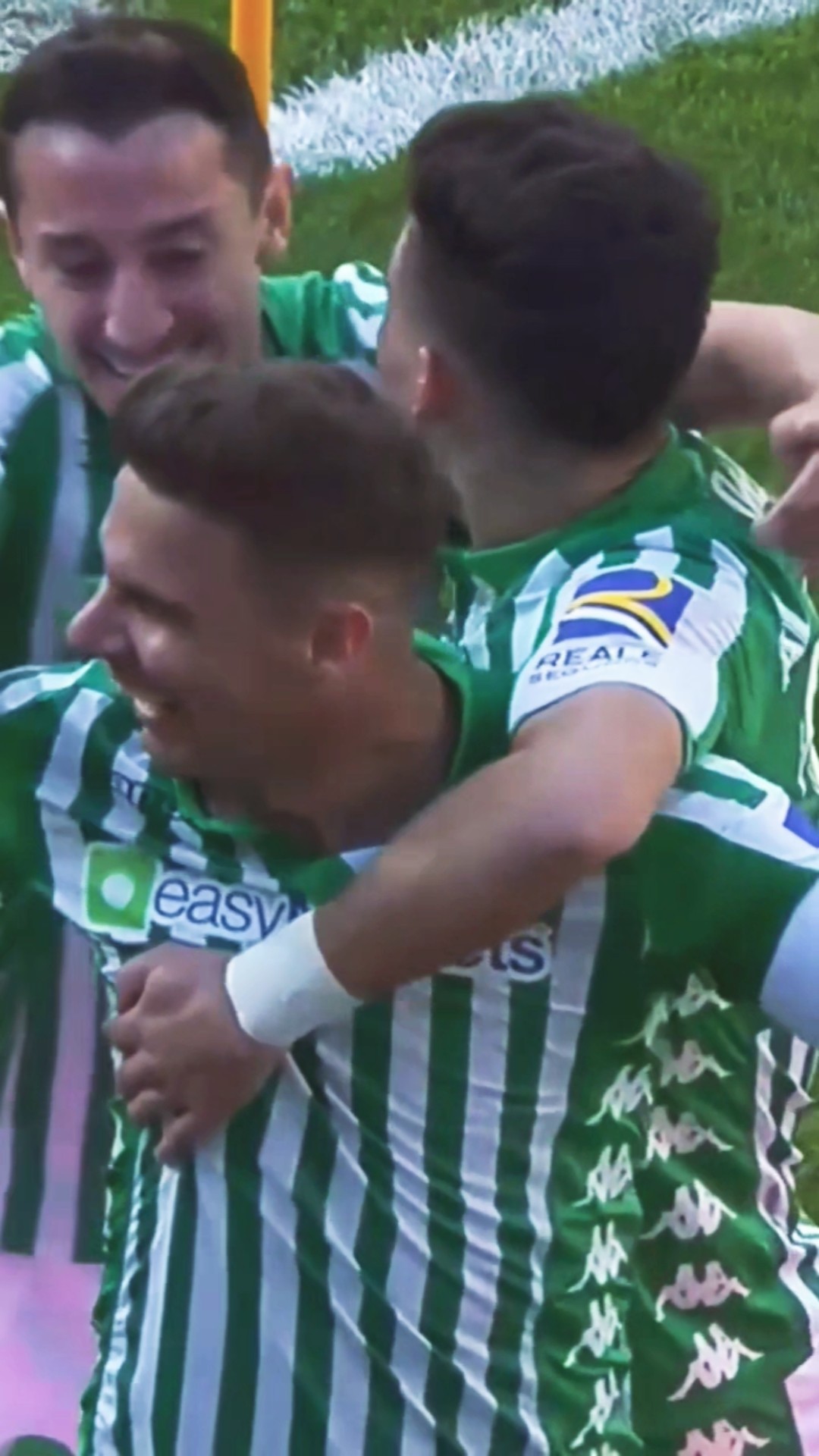 JOAQUÍN Hattrick at 38 years old ??