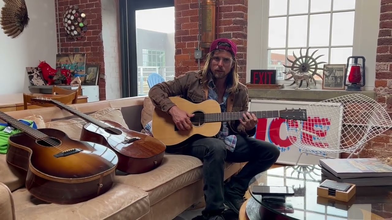 Lukas Nelson compares 3 Rockbridge Guitars