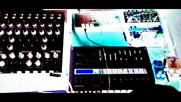 mmmh [ lyra-8 | uno synth | volca modular | volca beats | zoom r16 dsp ]