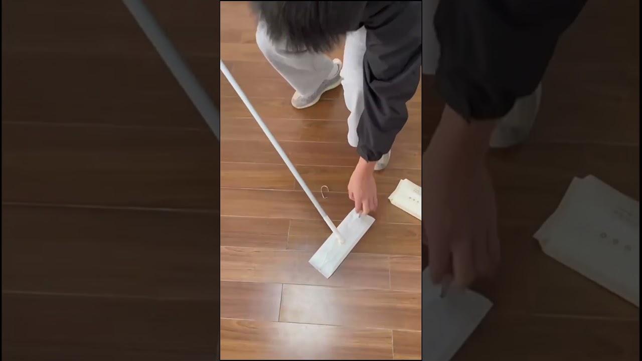 Microfiber flat mop. 
