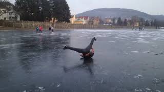 Bboy Kai-b / Fun on ice powermoves