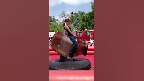 Veronica Sampson Bull Riding