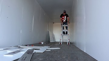 Insulating the shipping container