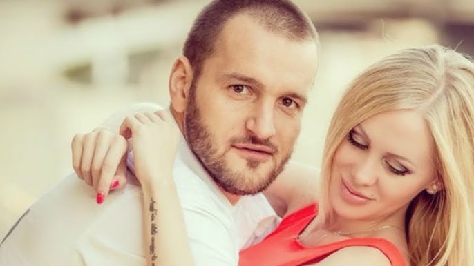 Подиумда порно сән көрсетілімі Порно арналарға арналған Biss