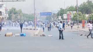 شاهد: مظاهرات في السودان للمطالبة بتنحي الحكومة