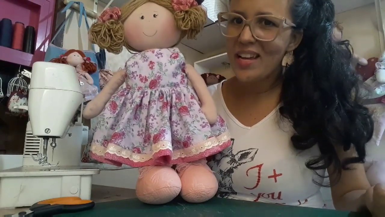 Como fazer vestido para boneca de pano