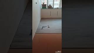 укладка ламината на хвойной подложке
